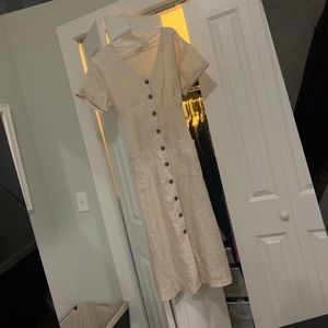 Size M Rachel Zoe linen dress - never worn